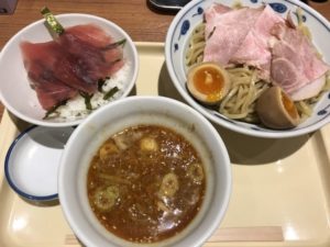 サバ濃厚鶏辛つけ麺＋マグロ丼¥1,080_2