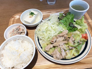 豚肉とキャベツのネギ塩マヨ焼き750円