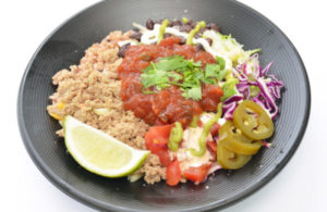 タコライス弁当のマグロ590円（税込637円）