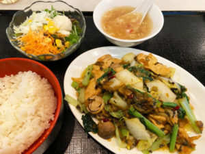 日替わりランチ「鶏肉と高菜の炒め」(¥880税込）