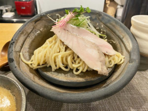 海老味噌焦がしにんにくつけ麺　1,200円(税込)