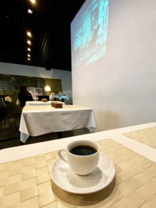 「ローザロッチェ 心斎橋」内観＆コーヒー