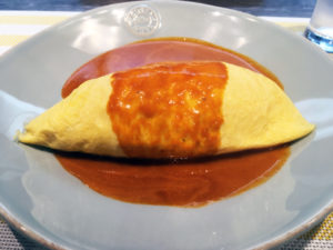 「曽和料理店」オマールクリームソースのトマトオムライス　1,100円(税込)