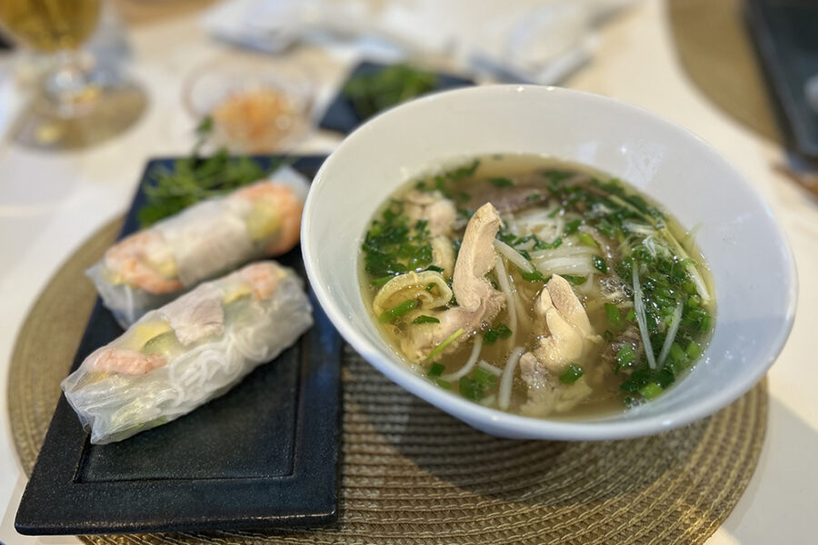 「amio」フォーと生春巻きのランチセット