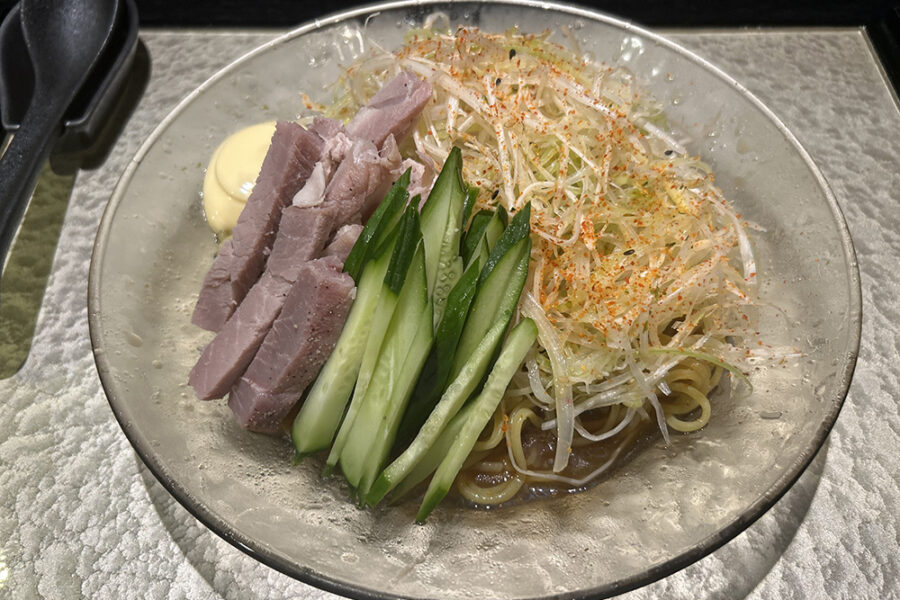 「座銀」鶏とゴボウ醤油の冷やし中華