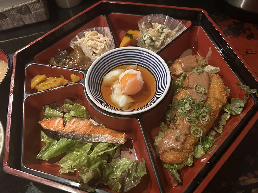 「多満喜」おかず