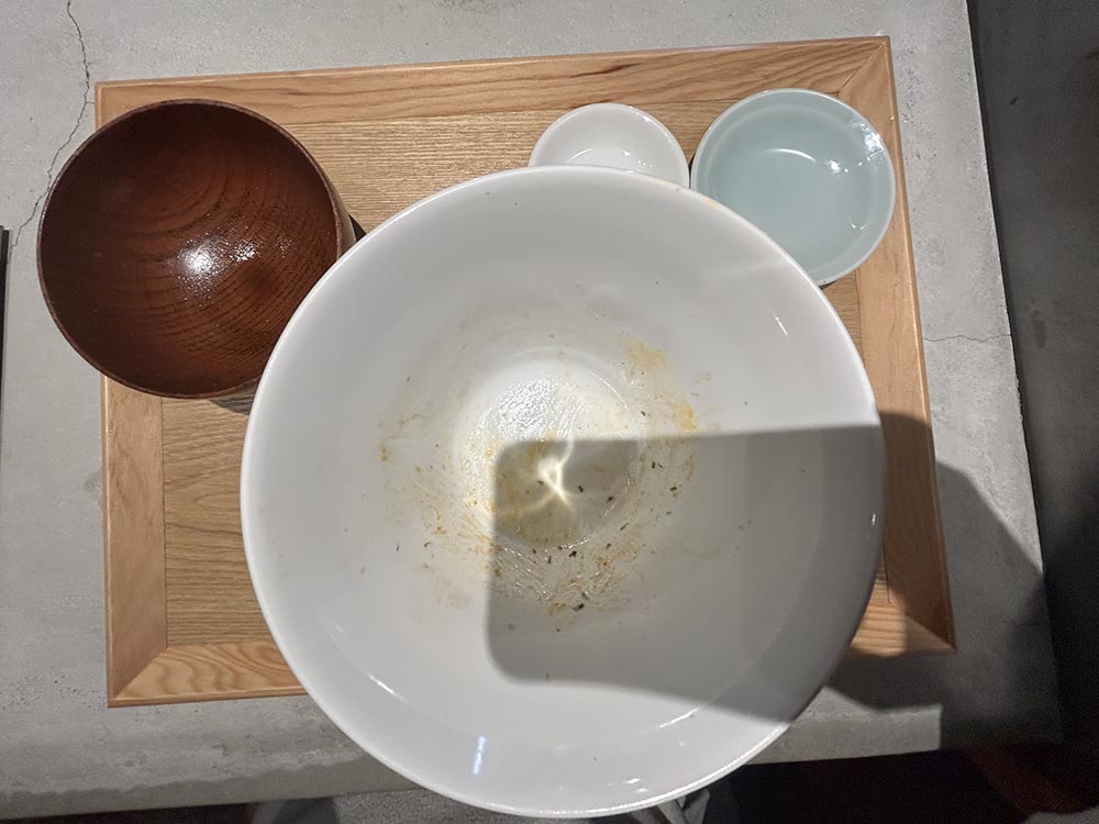 「まぐろひろし」完食